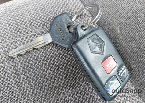 1997 Jeep Grand Cherokee Laredo/Tsi from USA, damaged, VIN 1J4GZ58S5VC530424